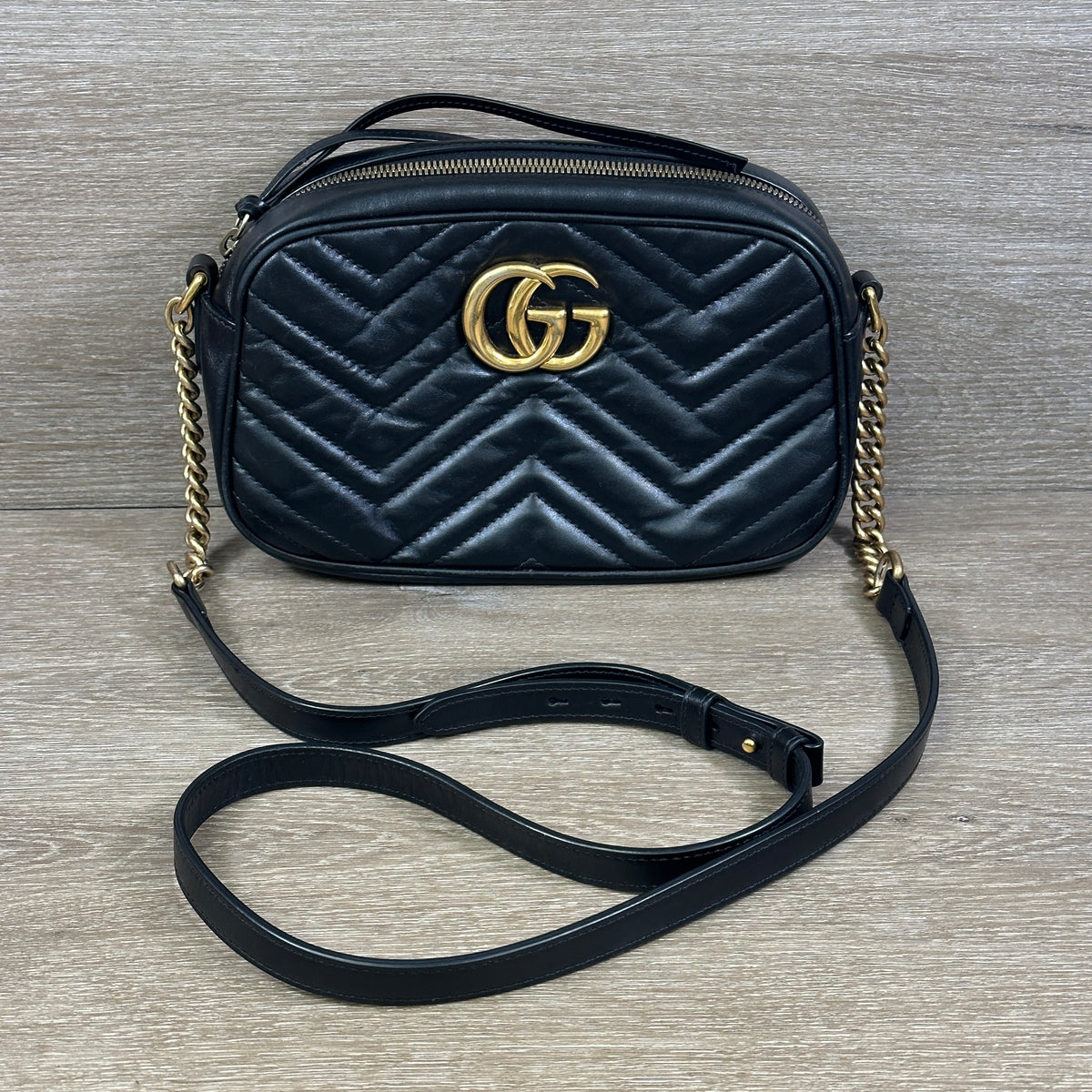 GG Marmont Small Shoulder Bag - Black – Chicago Pawners & Jewelers