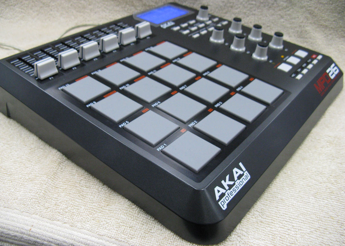 AKAI MPD26 USB/MIDI PAD コントローラー AKAI Professional MPD26 USB/MIDI Pad Controller Unit | eBay