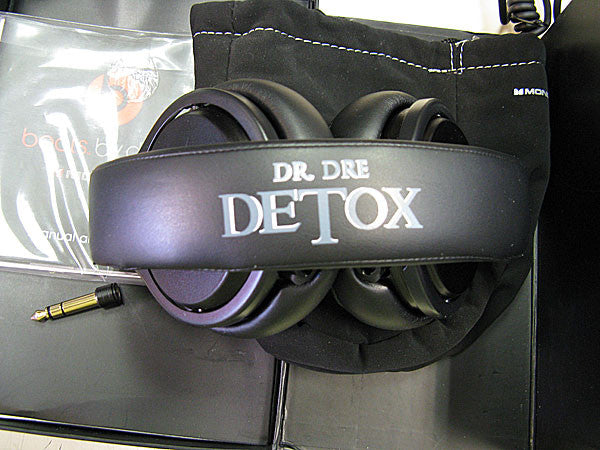 【超レア】Beats by Dre Detox Edition djヘッドホン Beats by Dr. Dre Detox Edition from Monster- LIMITED EDITION