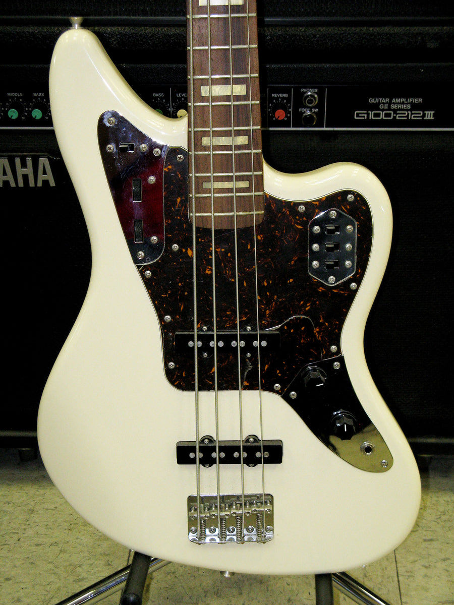 Fender Jaguar Bass Guitar | Chicago Pawners & Jewelers