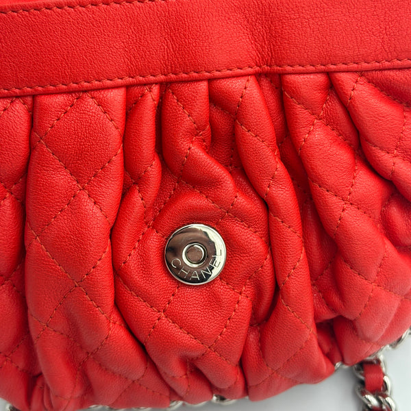 Chanel Washed Lambskin Chain Around Messenger - Red