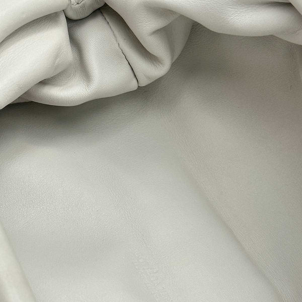 Bottega Veneta Chain Pouch Body Bag - Plaster