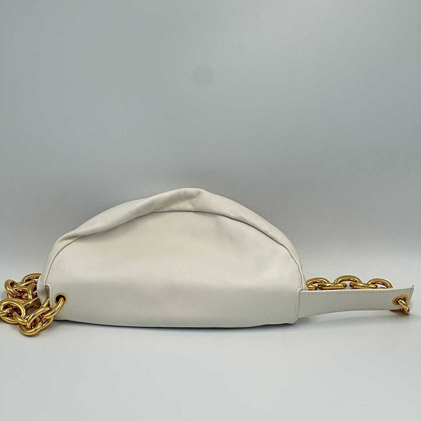 Bottega Veneta Chain Pouch Body Bag - Plaster