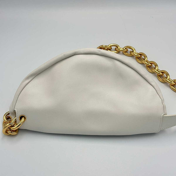 Bottega Veneta Chain Pouch Body Bag - Plaster