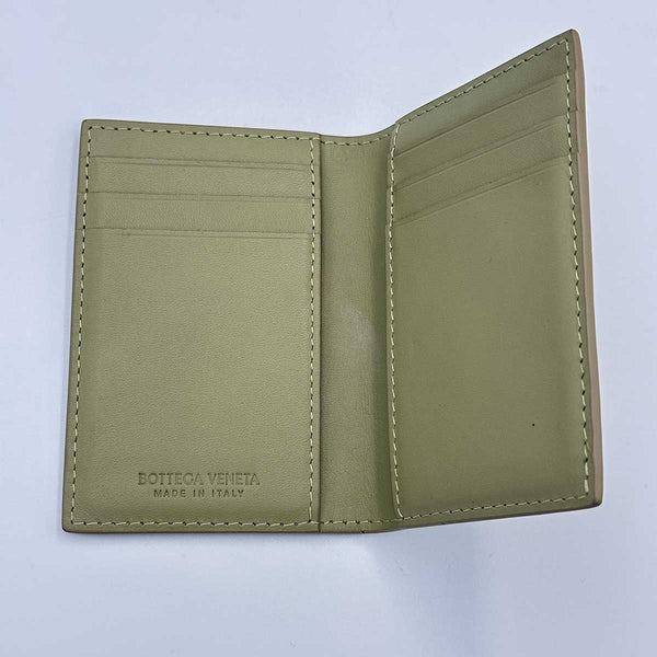 Bottega Veneta Intrecciato Flap Card Case - Olive Green
