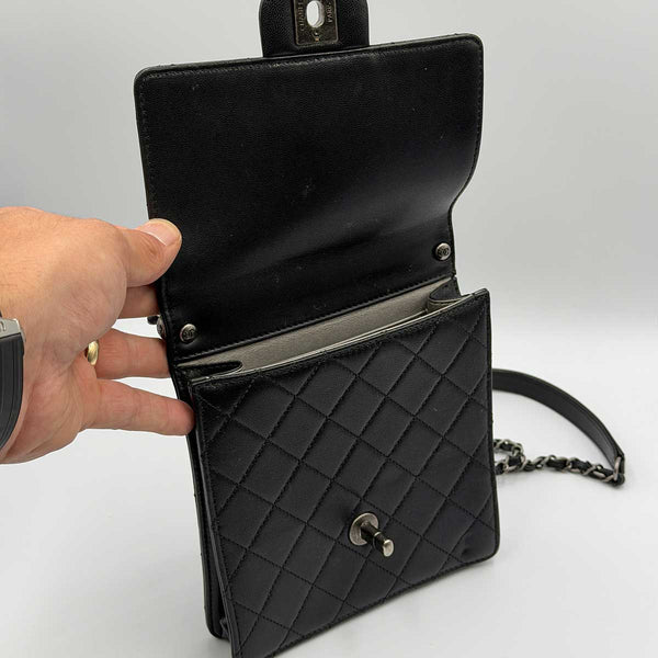Chanel Chic Pearls Flap Bag - Quilted Black Leather - Silver Hardware