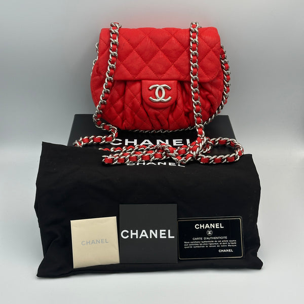 Chanel Washed Lambskin Chain Around Messenger - Red