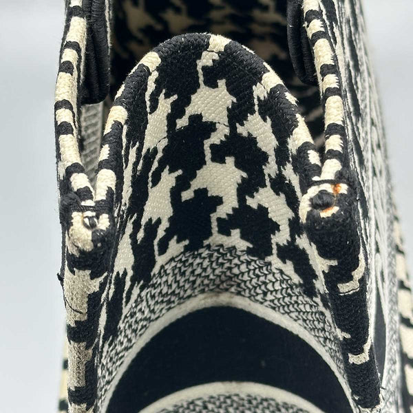 Christian Dior Medium Houndstooth Tote Bag - Black/White