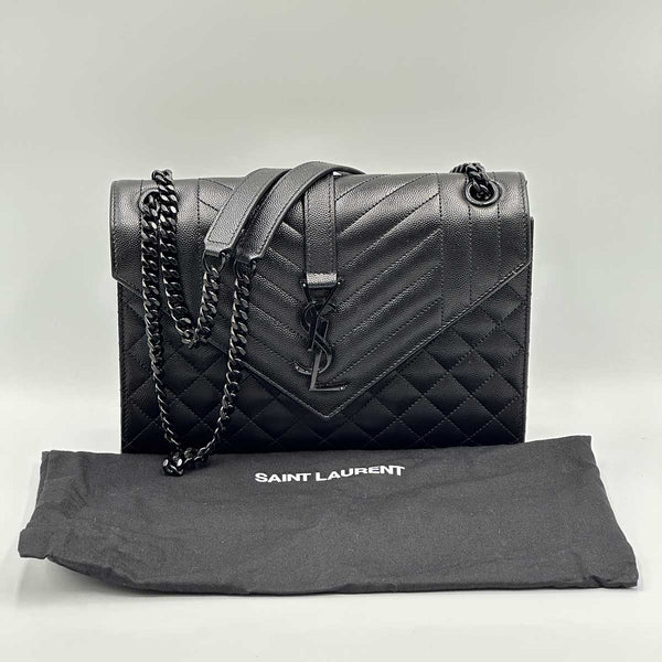 Envelope Triquilt Medium YSL Shoulder Bag in Grained Leather - Black