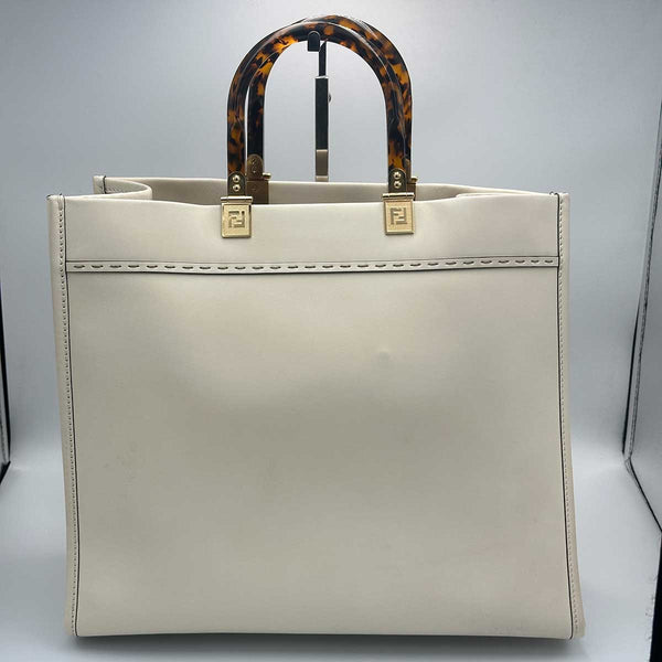 Fendi Sunshine Medium Shopper - White