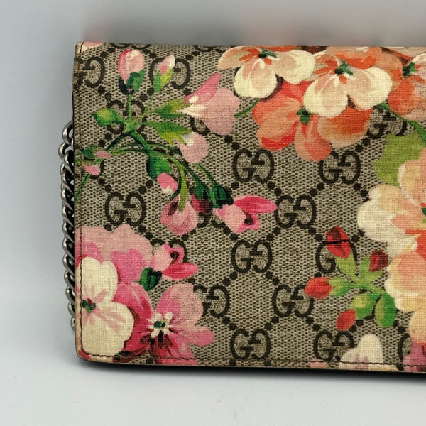 Gucci Blooms Monogram Canvas Wallet on Chain