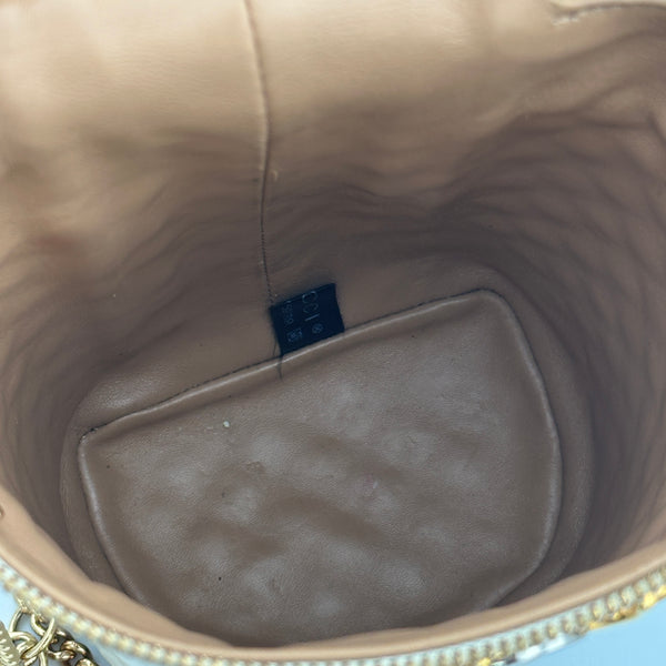 Gucci Calfskin Trapuntata Zumi Belt Bag - Off White - Chicago Pawners & Jewelers