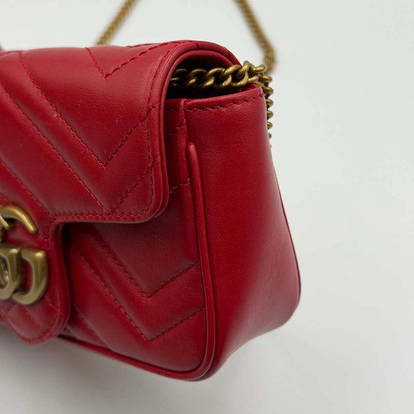 Gucci GG Marmont Matelassé Leather Super Mini Bag - Red