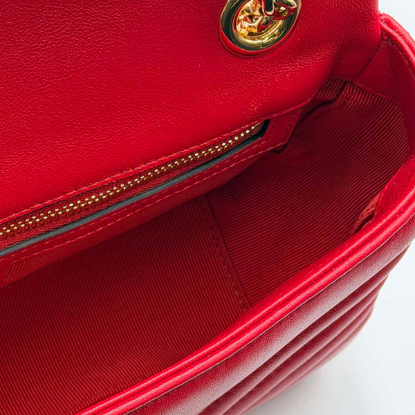 Gucci GG Marmont Medium Shoulder Bag - Red