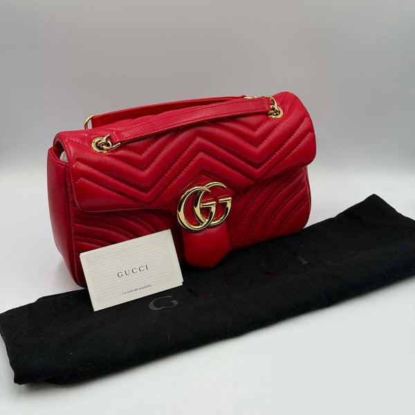Gucci GG Marmont Medium Shoulder Bag - Red