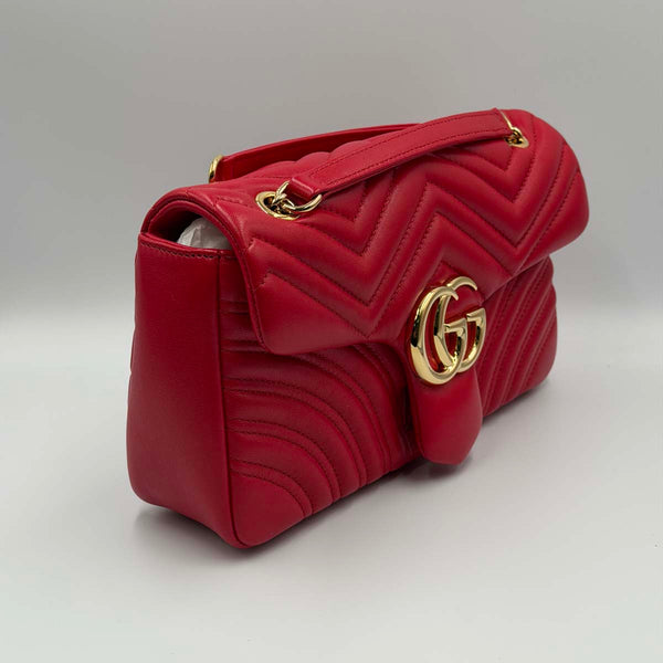 Gucci GG Marmont Medium Shoulder Bag - Red