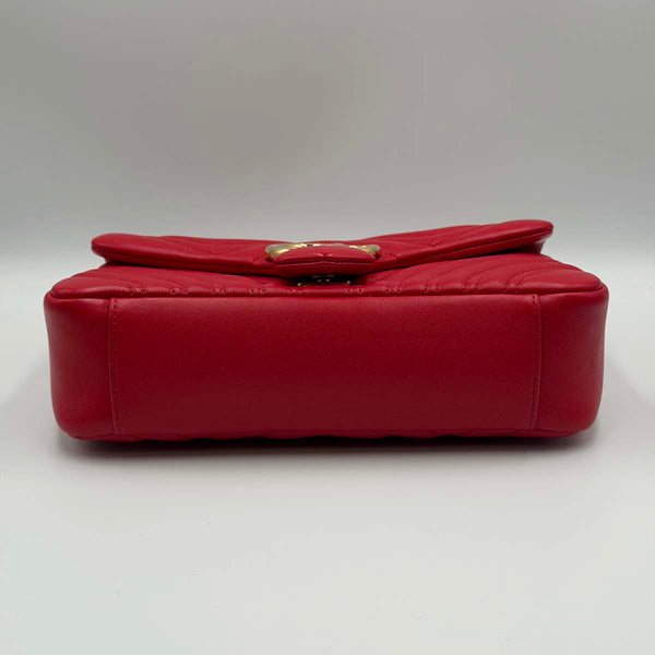 Gucci GG Marmont Medium Shoulder Bag - Red