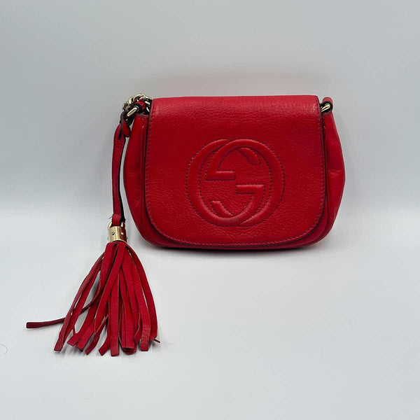Gucci Pebbled Calfskin Small Soho Flap Crossbody Bag - Red