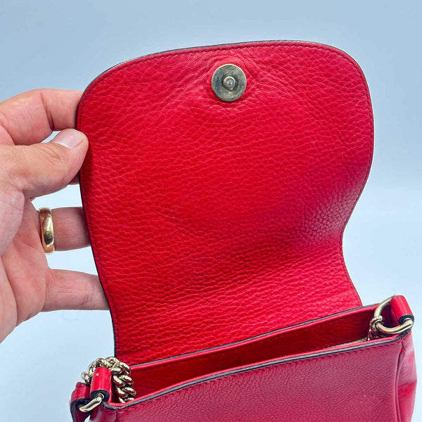 Gucci Pebbled Calfskin Small Soho Flap Crossbody Bag - Red