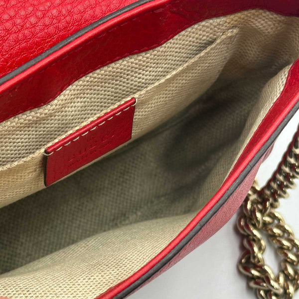 Gucci Pebbled Calfskin Small Soho Flap Crossbody Bag - Red