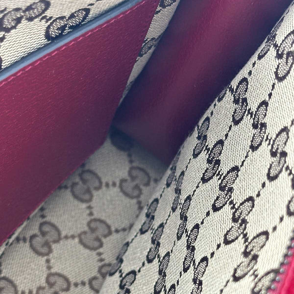 Gucci The Hamptons Striped Logo Pouch