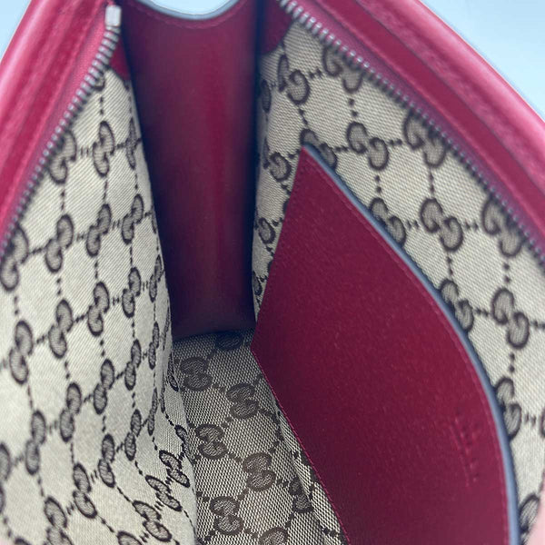 Gucci The Hamptons Striped Logo Pouch