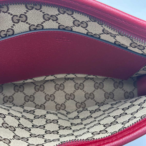 Gucci The Hamptons Striped Logo Pouch