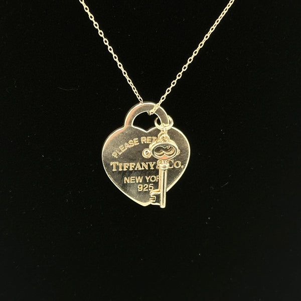 Return to Tiffany Heart Tag and Key Necklace in Sterling Silver with a Diamond, Medium - Chicago Pawners & Jewelers