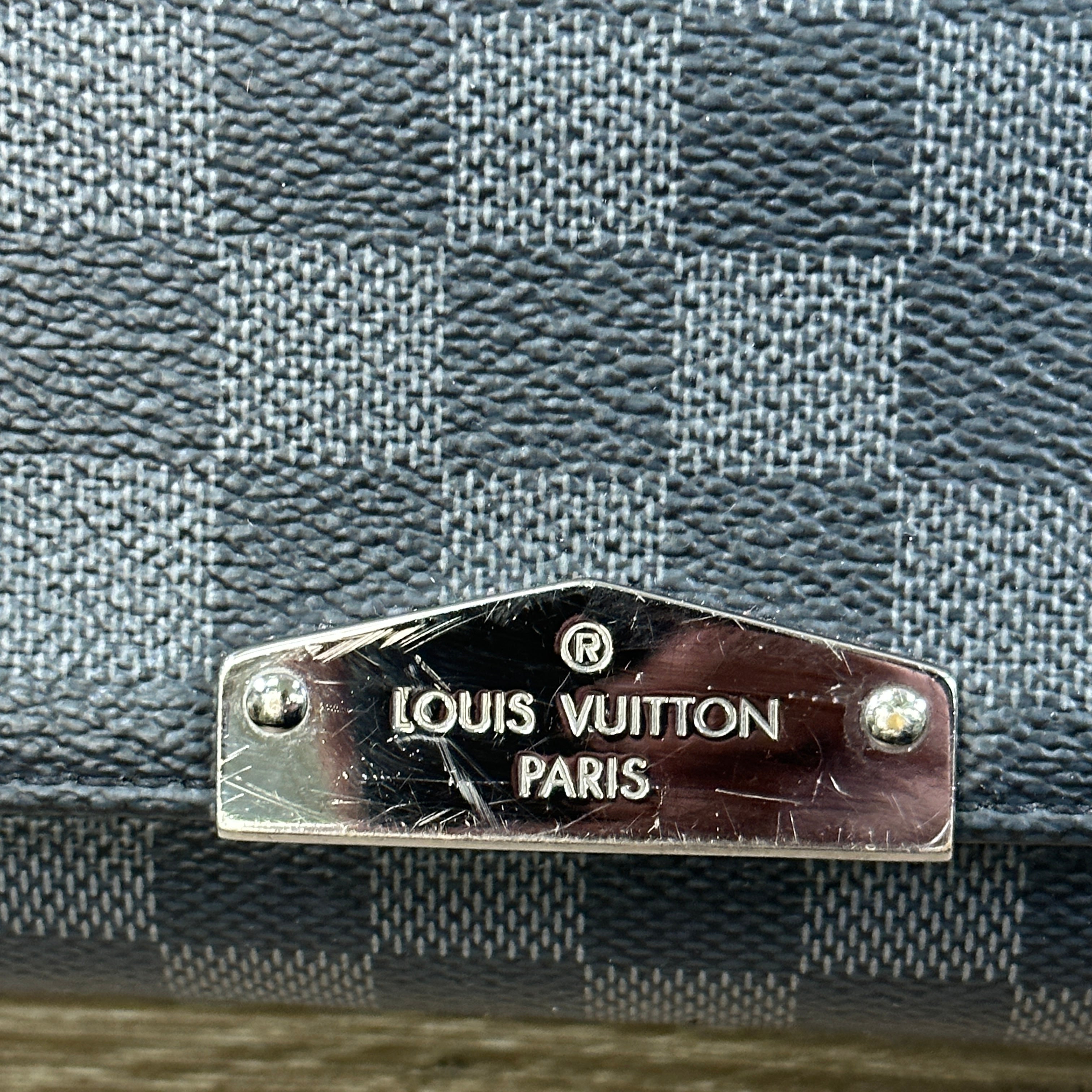 LOUIS VUITTON Damier Graphite Canvas and Calfskin Leather