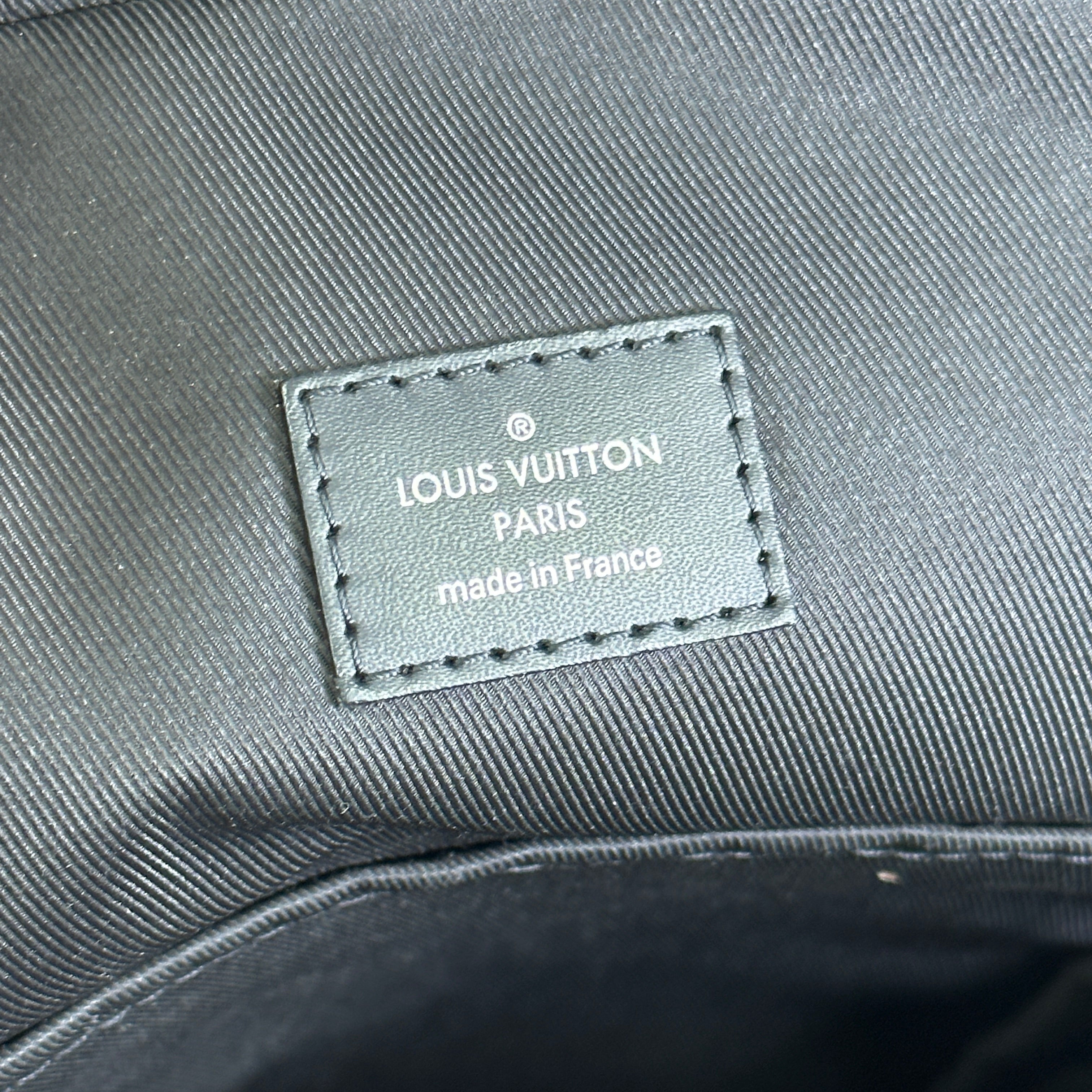 Louis Vuitton Damier Graphite Unisex Calfskin Blended Fabrics Street Style Leather, Black