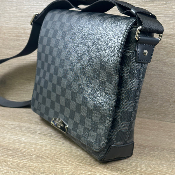 Louis Vuitton District PM Messenger Bag Damier Graphite - Chicago Pawners & Jewelers