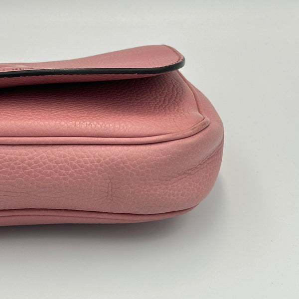 Gucci Soho Chain Crossbody Bag Medium - Pink