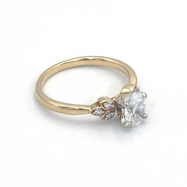 .83ct Oval Engagement Ring on 14k Gold Mounting
