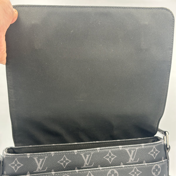 Louis Vuitton District Messenger Bag - PM - Monogram Eclipse