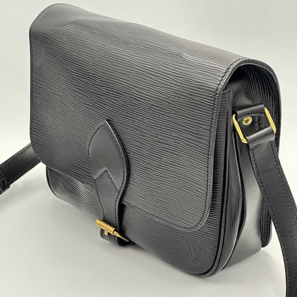 Louis Vuitton Epi Cartouchiere MM Black Shoulder Bag