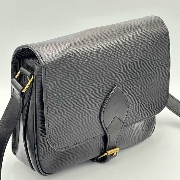 Louis Vuitton Epi Cartouchiere MM Black Shoulder Bag