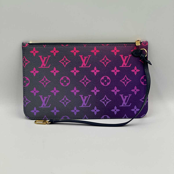 Louis Vuitton Monogram Spring In the City Neverfull Pochette - Midnight Fuchsia