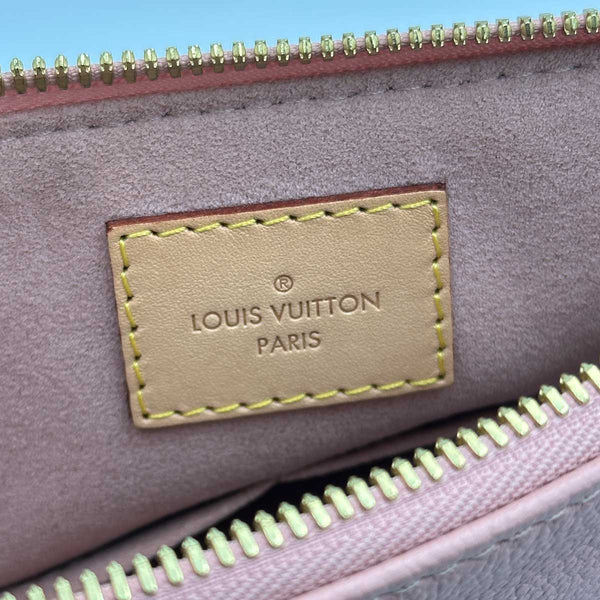 Louis Vuitton Monogram V Tote BB Rose Poudre