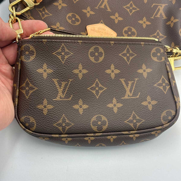 Louis Vuitton Multi Pochette Accessories - Green Strap