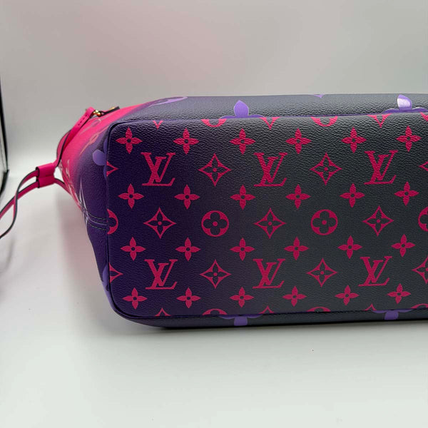 Louis Vuitton Neverfull MM - Giant Monogram - Spring In The City - Midnight Fuschia