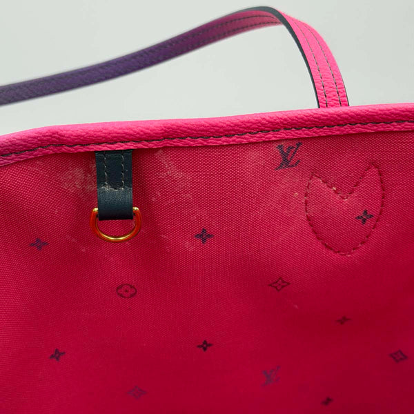 Louis Vuitton Neverfull MM - Giant Monogram - Spring In The City - Midnight Fuschia