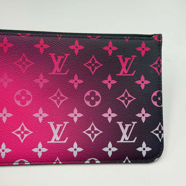 Louis Vuitton Neverfull MM - Giant Monogram - Spring In The City - Midnight Fuschia