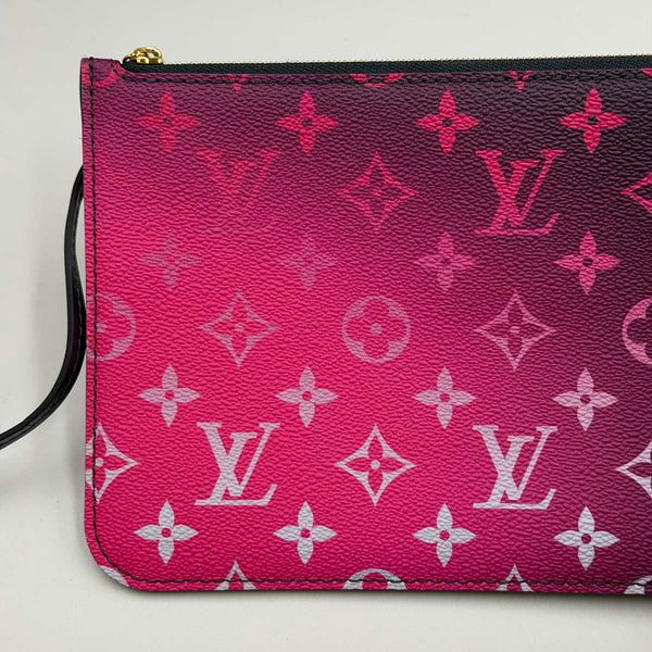 Louis Vuitton Neverfull MM - Giant Monogram - Spring In The City - Midnight Fuschia