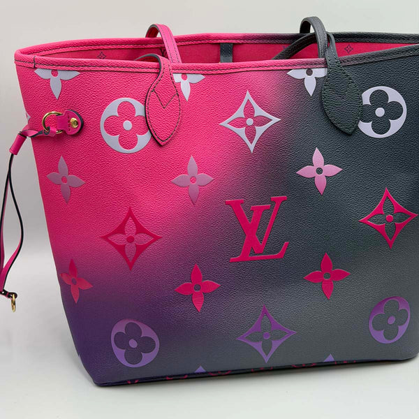 Louis Vuitton Neverfull MM - Giant Monogram - Spring In The City - Midnight Fuschia