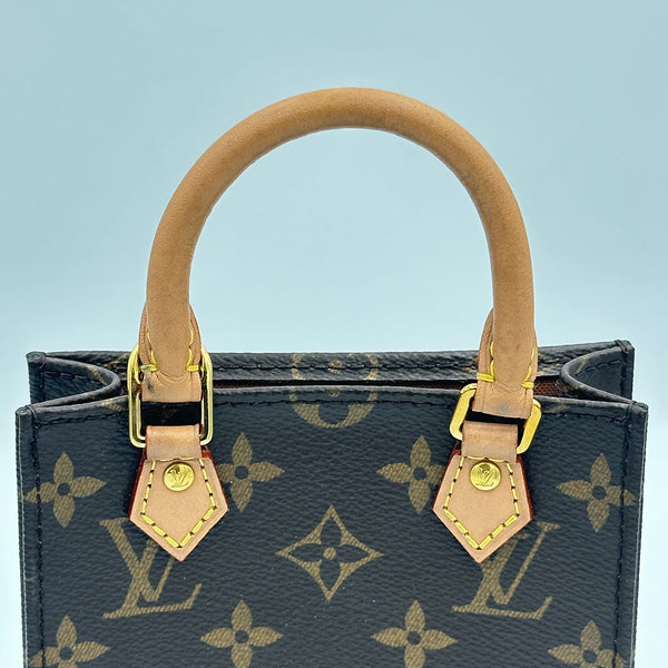 Louis Vuitton Petit Sac Plat - Monogram