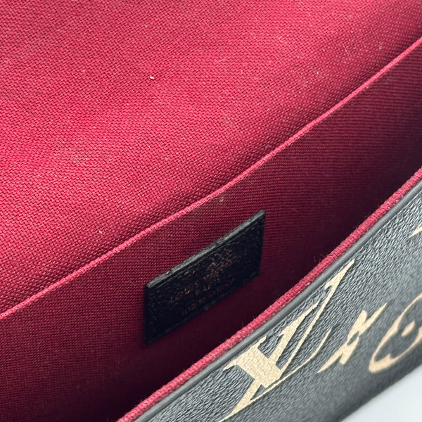 Louis Vuitton Pochette Félicie - Monogram Empriente Leather -Black / Beige