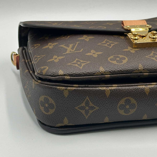 Louis Vuitton Pochette Métis - Monogram