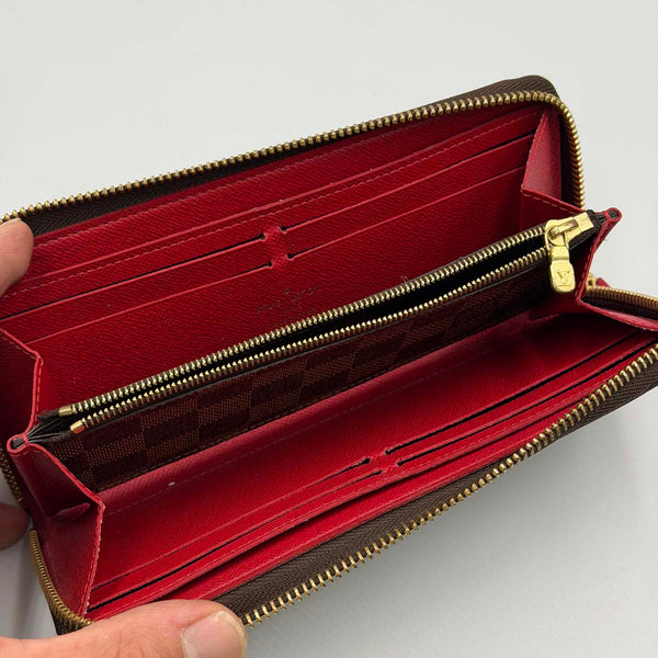 Louis Vuitton Zippy Wallet - Damier Ebene
