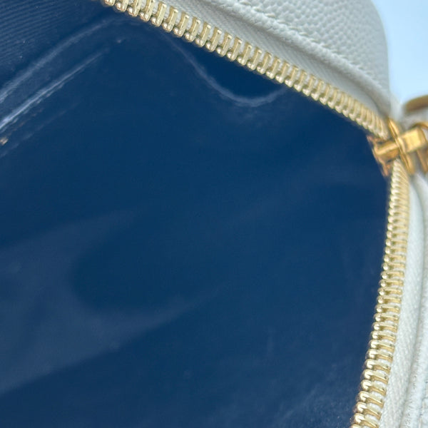 Saint Laurent Calfskin Matelasse Chevron Round Vinyle Camera Bag - White
