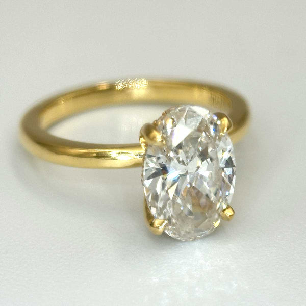 VRAI 18kt Signature 2.00ct Diamond Engagement Ring